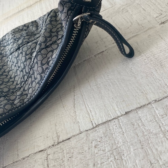 Coach small hobo bag signature canvas black purse - Picture 6 of 10